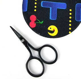 Halo 2.5 with fabric Halo Forge 2.5-inch scissors